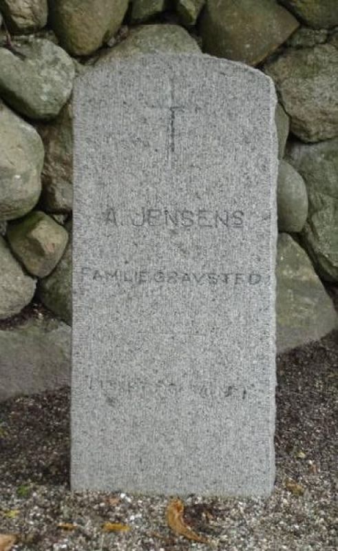 A. Jensen's familiegravsted.jpg